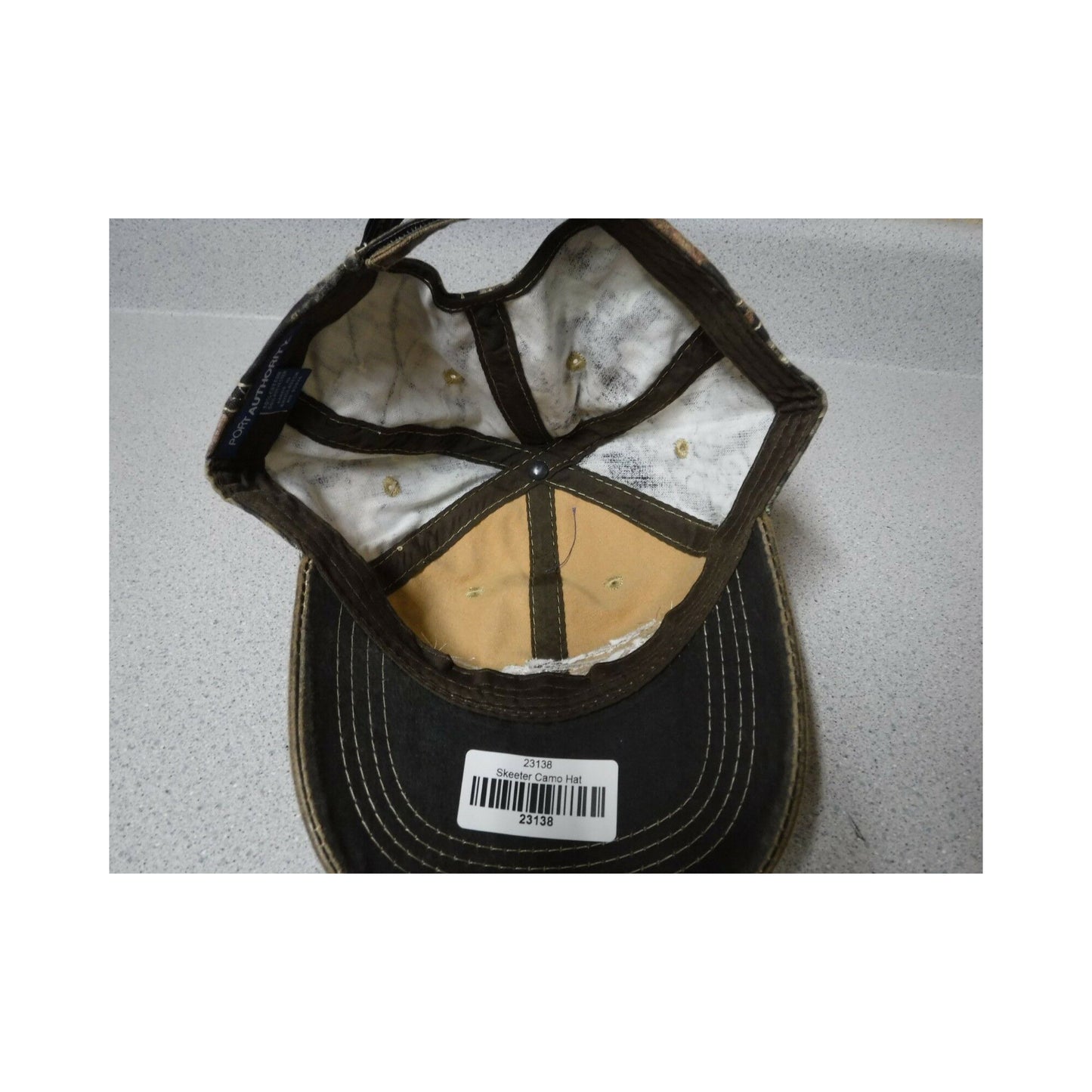 New Authentic Skeeter Richardson Hat  Faded Black/ Back Mossy Oak Camo