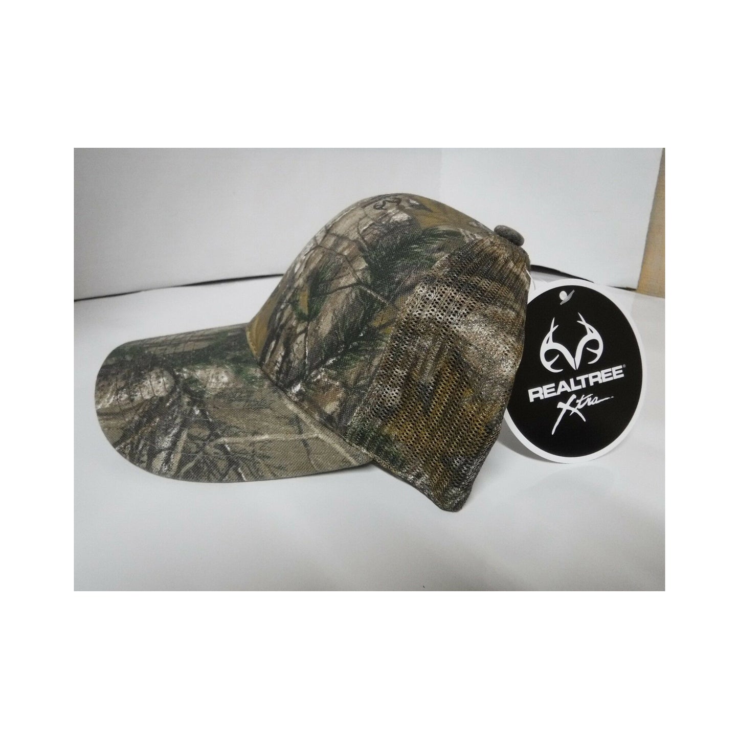 New Authentic RealTree Hat Extra Essential Outdoor/ Camo/ Camo Mesh Back